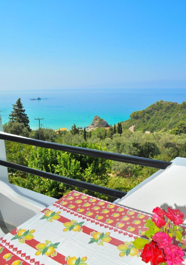 Apartments Escape With Swimming Pool On Pelekas Beach, Corfu Exterior foto